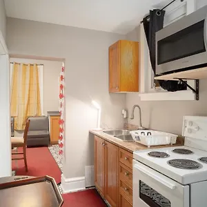 #2 Downtown Guest house