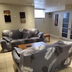 Lovely Guest Entire Minutes From Airport Guest house