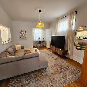 Downtown Cozy Aparthotel